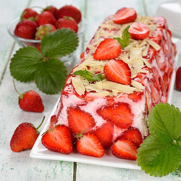 Terrine de Morango com Chocolate Branco do Divino Fogão