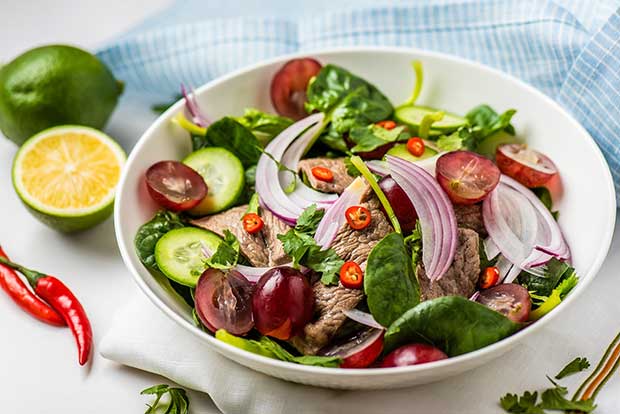 Vigilantes do Peso Dia dos Namorados Receita Salada com Filet Mignon